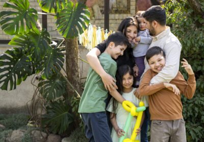 kids-having-fun-jungle-themed-party kids-having-fun-jungle-themed-party