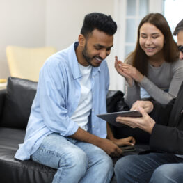 medium-shot-host-talking-couple